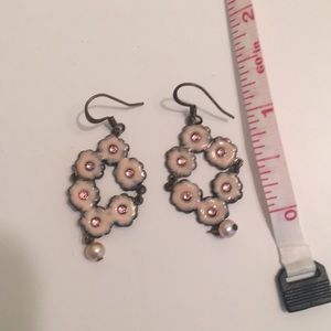 Flower earrings.  🌺